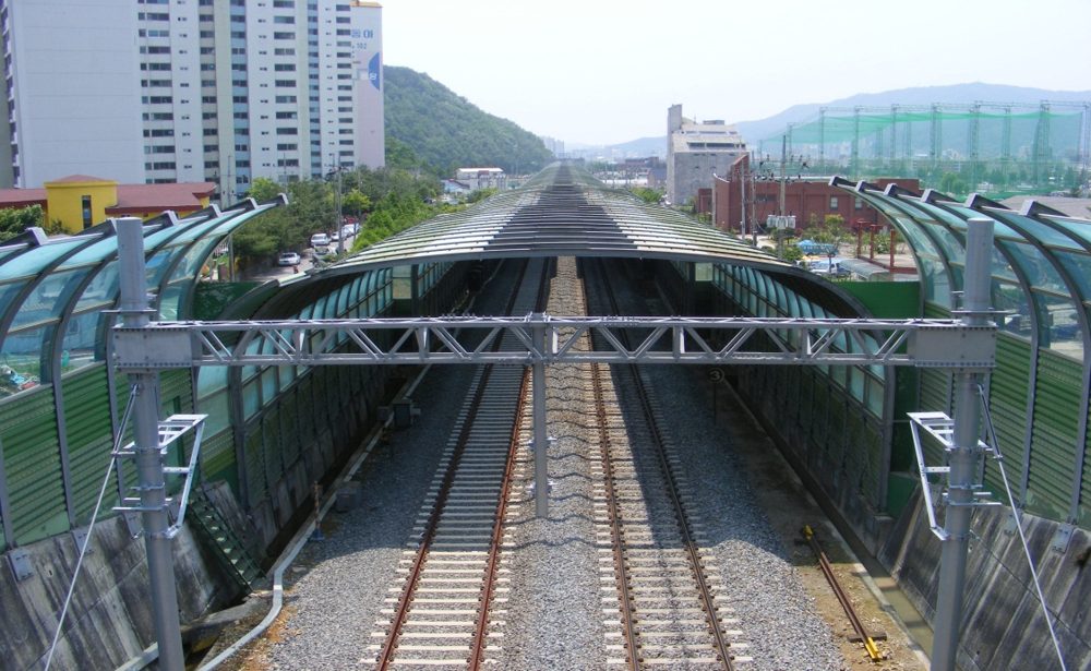 전라선 순천 용당 고가철도 방음터널